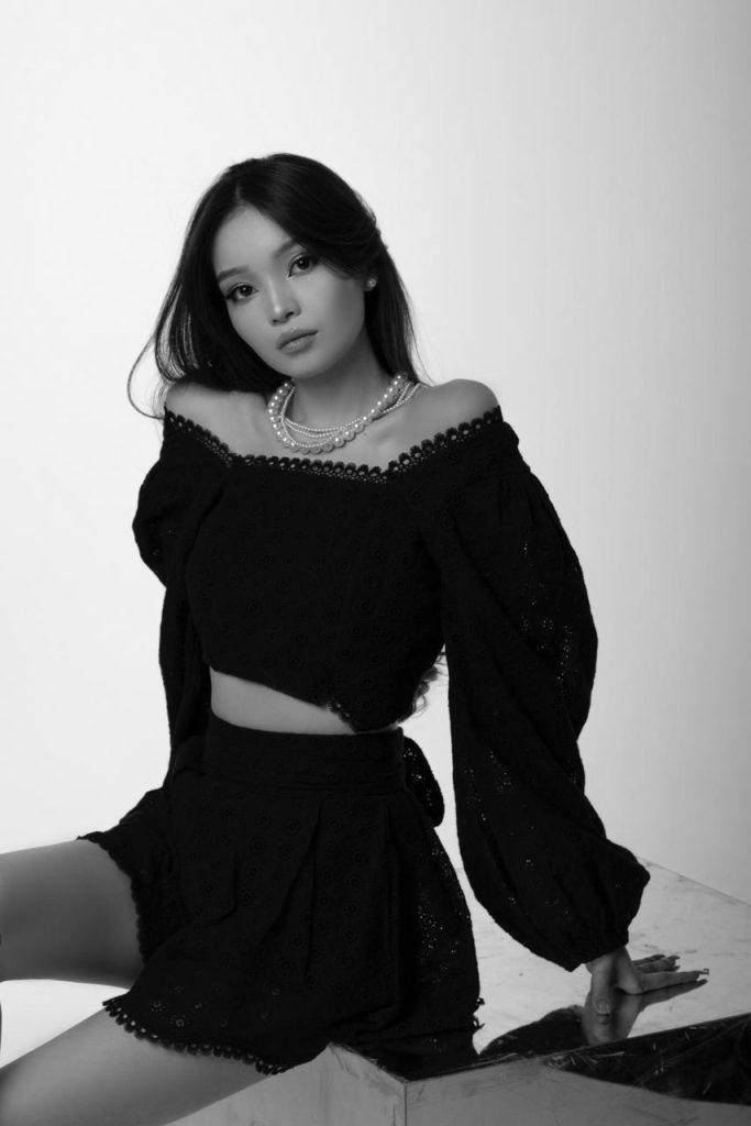 Милана ❤️ — вип эскорт в Киеве