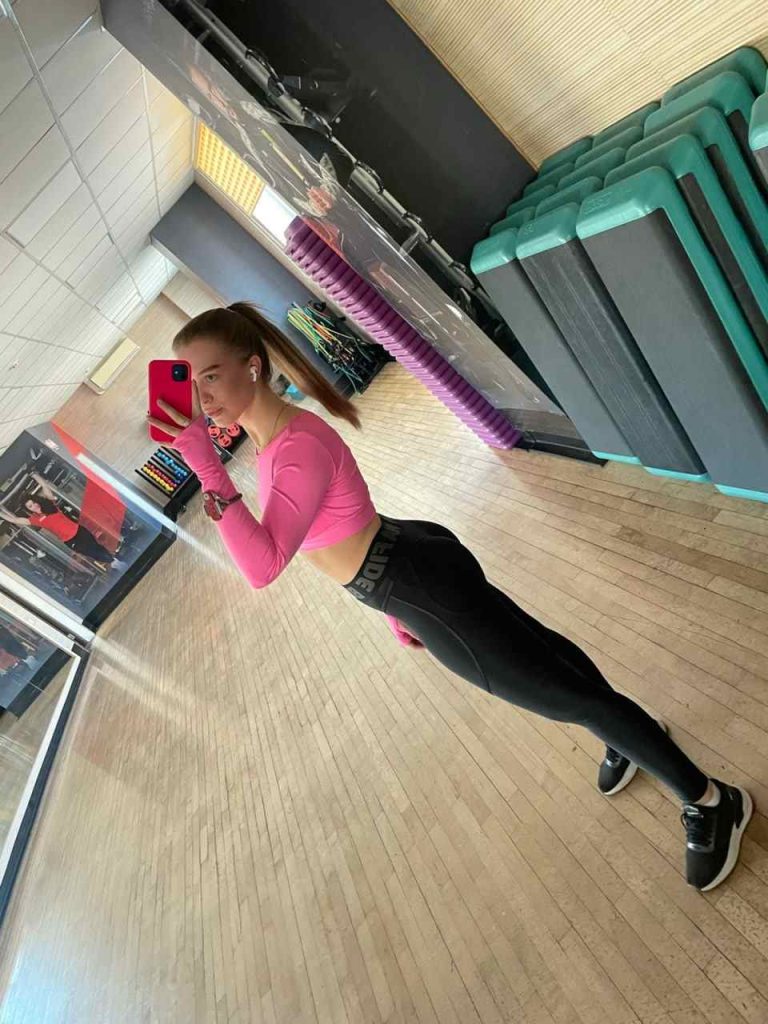 элитные эскорт услуги в центре Киева