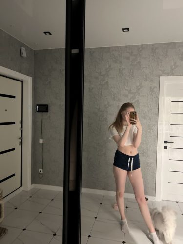 Нежная девушка Алесия из Киева