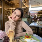 Ясмин — элитная эскортница в Киеве