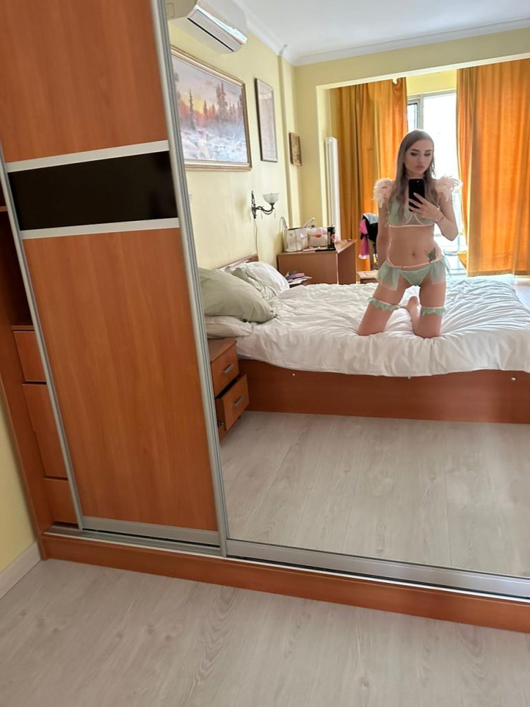 Элина — вип эскорт в Киеве и области