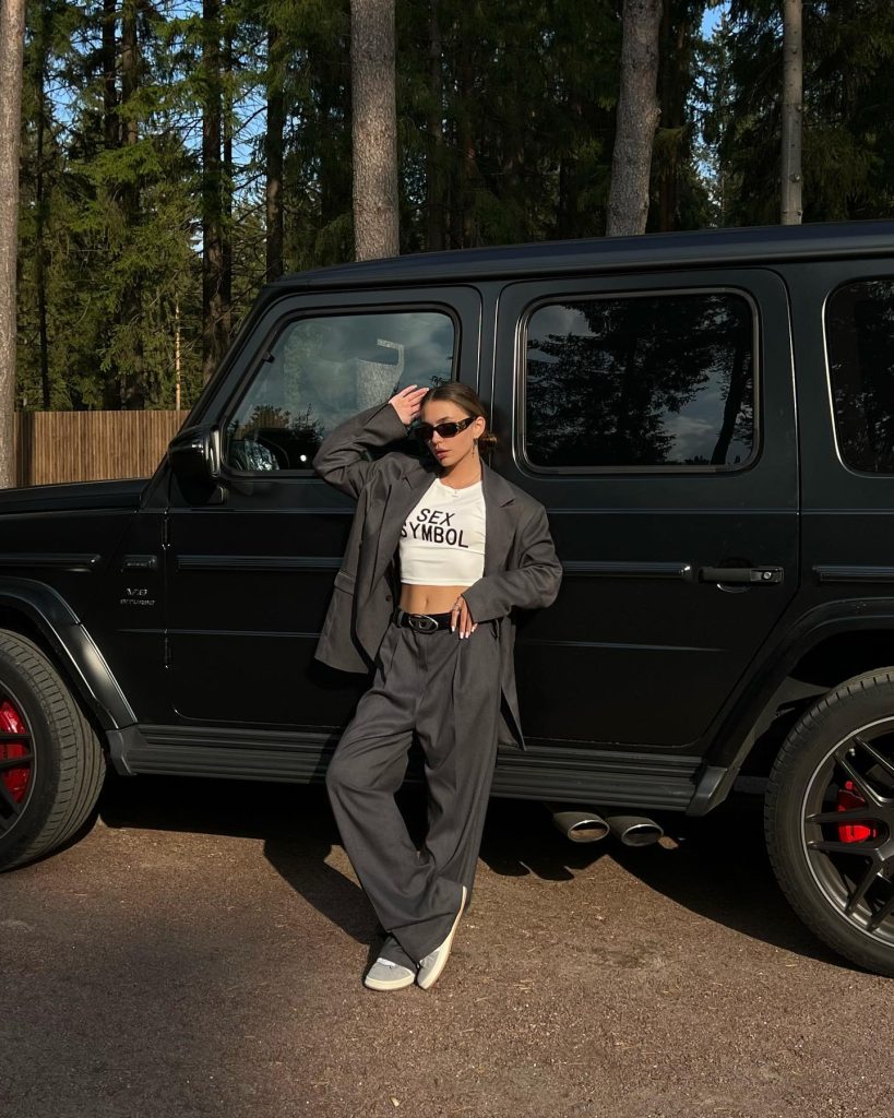 девушка Милана — лучшие интим-услуги в Киеве